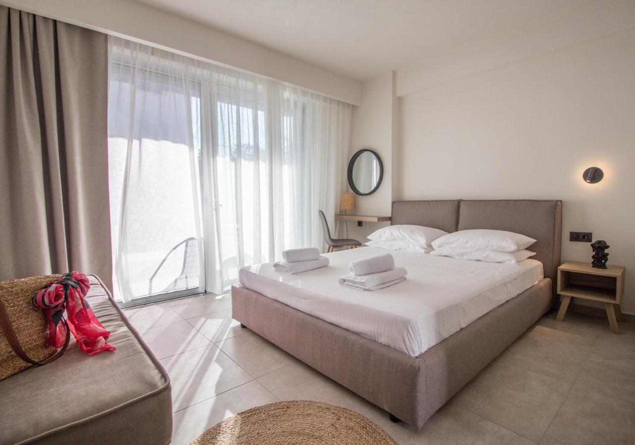 Aelia Seaside Luxury Suites Неа Карвали Екстериор снимка