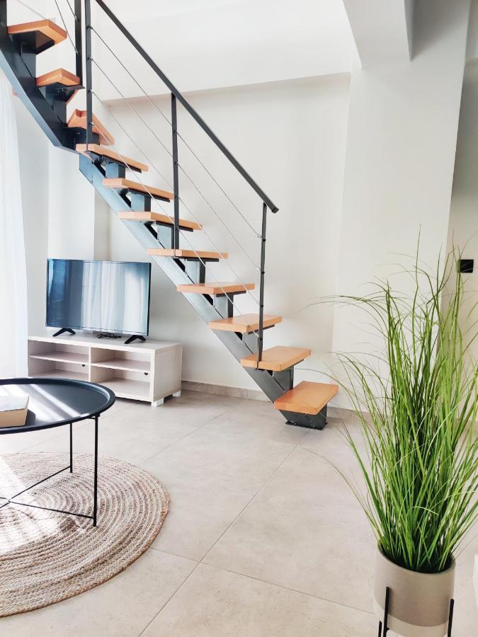 Aelia Seaside Luxury Suites Неа Карвали Екстериор снимка