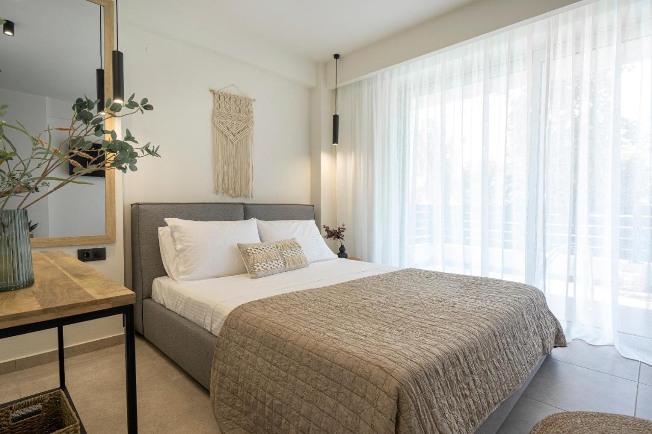 Aelia Seaside Luxury Suites Неа Карвали Екстериор снимка