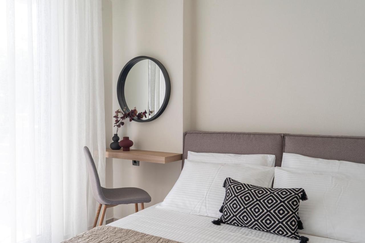 Aelia Seaside Luxury Suites Неа Карвали Екстериор снимка